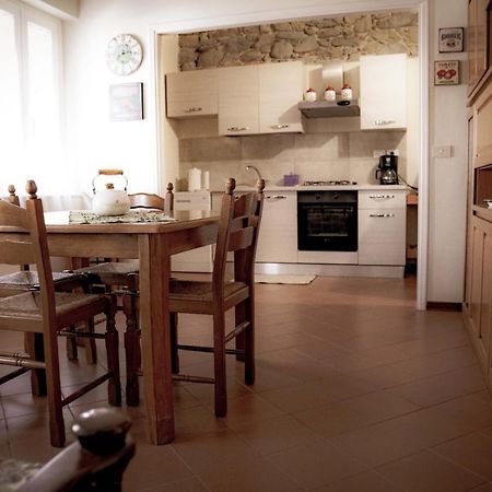 Casa Vacanza Ilia Pescia Eksteriør billede