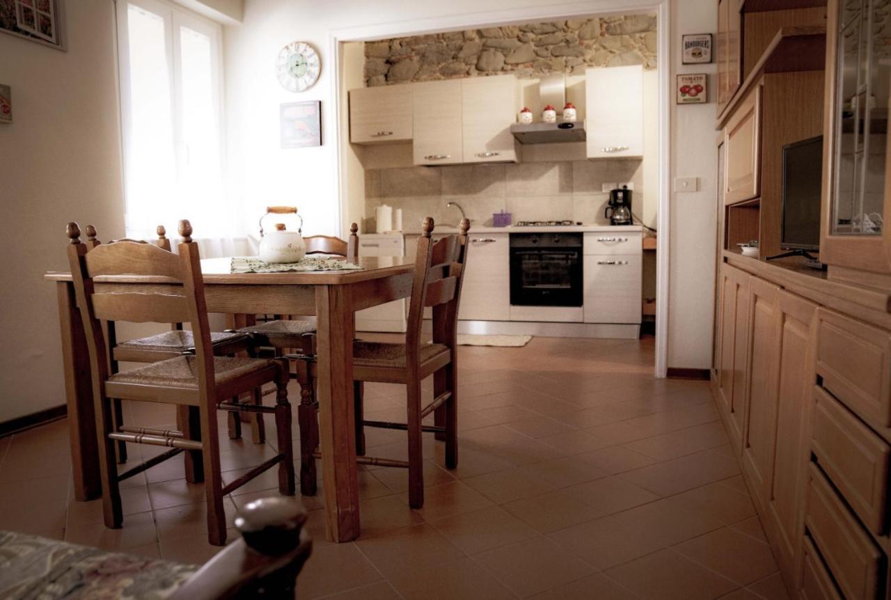 Casa Vacanza Ilia Pescia Eksteriør billede